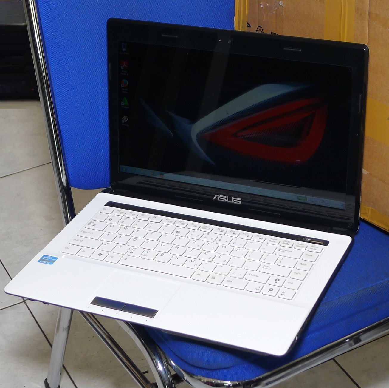 Asus i3 1115g4. Асус с100. Ноутбук Acer Core i5 синий корпус.