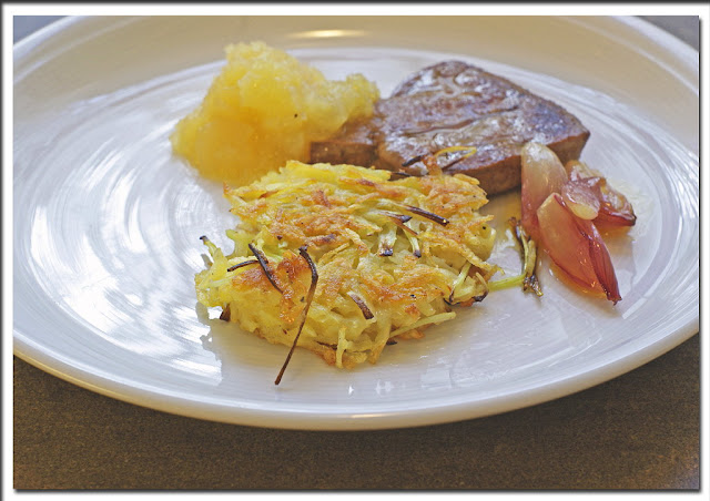 KAQUUS HAUSMANNSKOST: Deftig - regional: Reibekuchen, Apfelkompott und ...