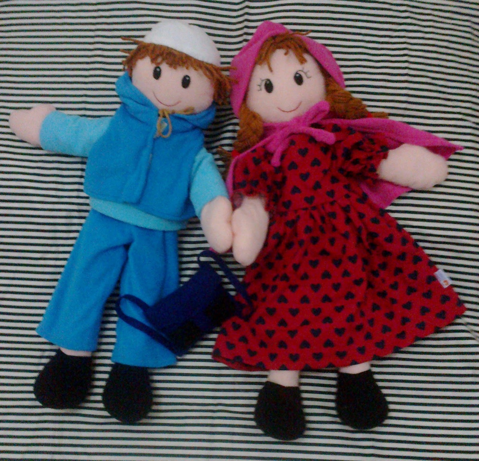 Cheer Up Your Kids! Handmade puppet with removable costume