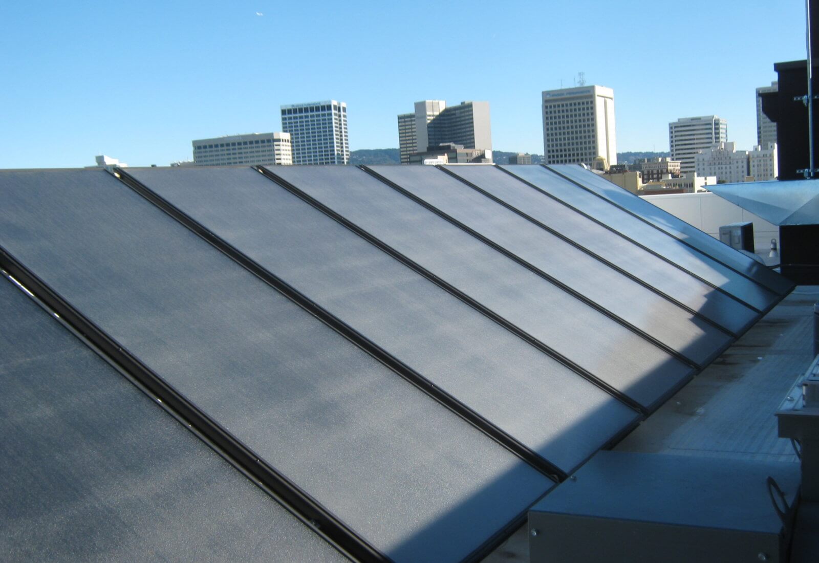 jual dan pasang water heater tenaga surya merk sun hot