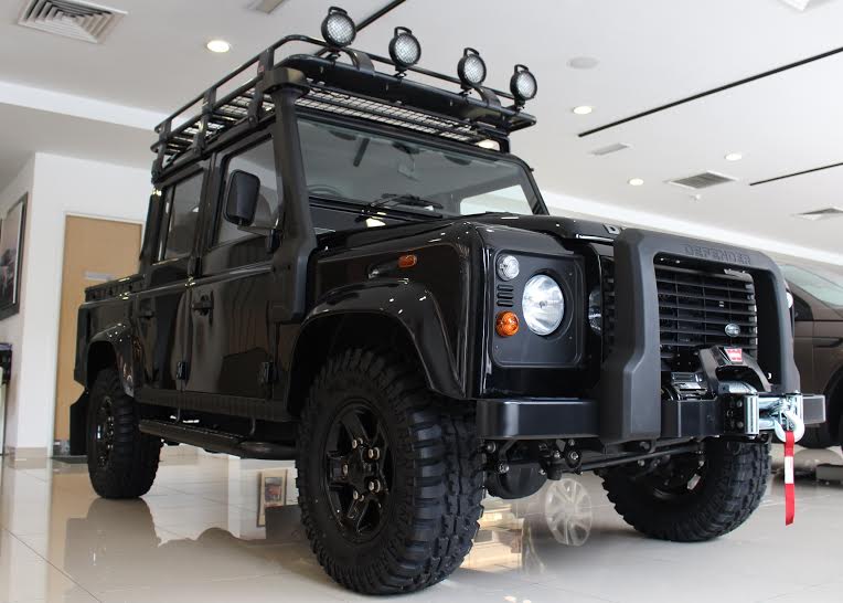 Motoring-Malaysia: LAND ROVER DEFENDER LIMITED EDITION LAUNCHED IN MALAYSIA