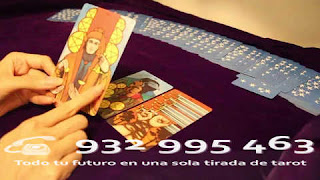 Llama ahora para una lectura de tarot. TAROT