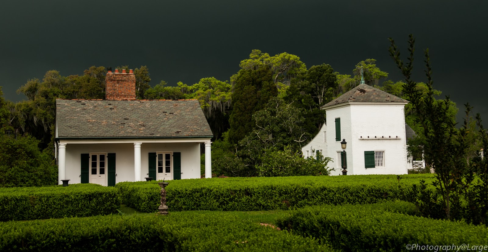 PhotographyLarge Evergreen Plantation, Edgard, La.