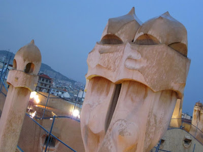 Chimneys-shaped warriors of Casa Milà
