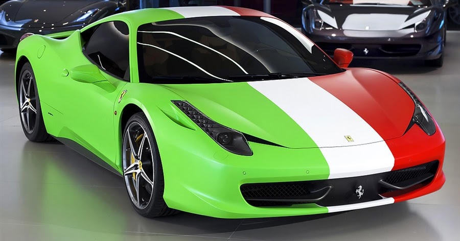 Ferrari 458 Italia зеленая