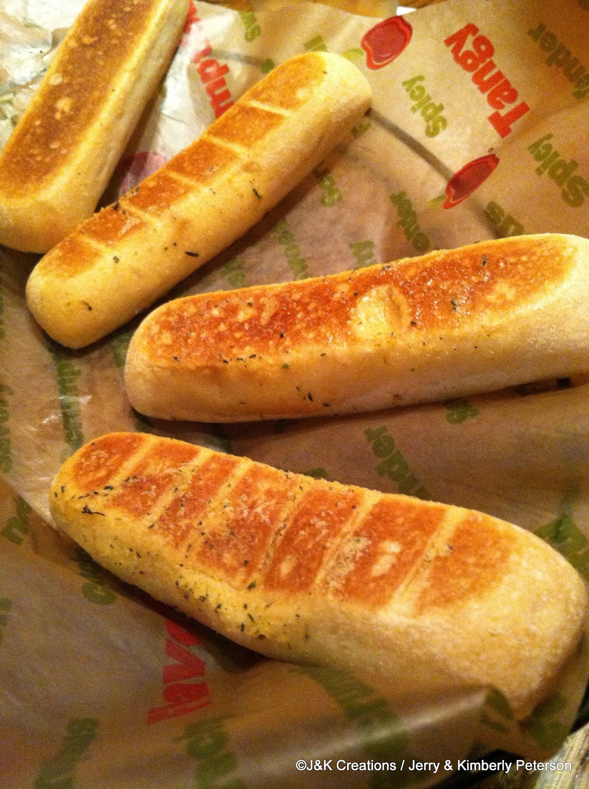 Along the Way with J&K... Lunch at Applebee’s