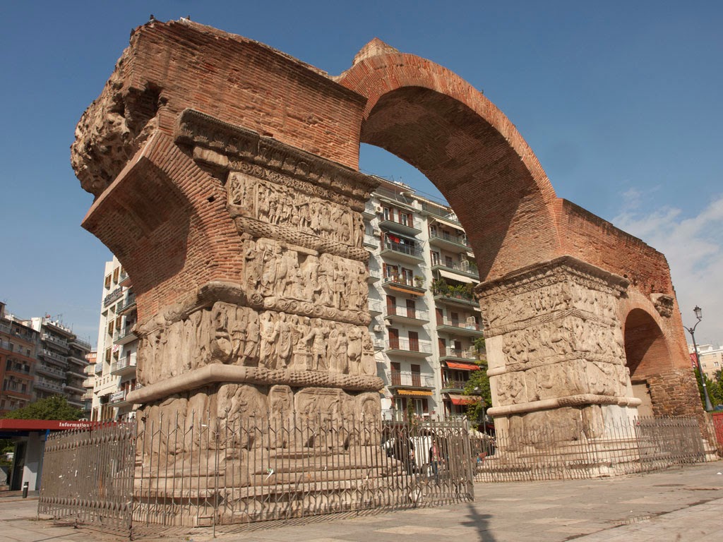 Единство Звуком: Коллекция триумфальных арок со всего мира