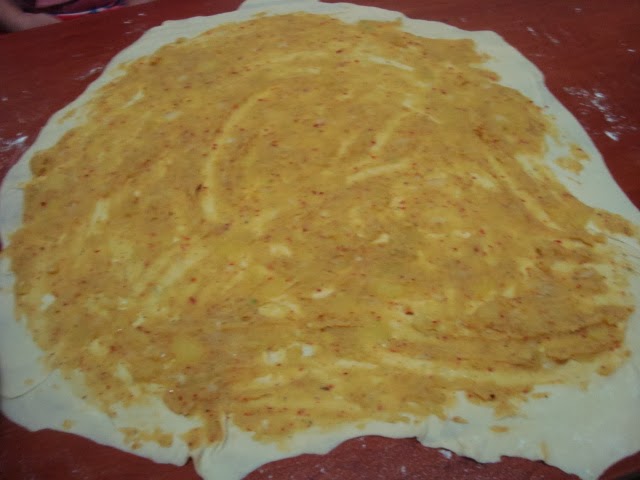 mayalı patatesli börek