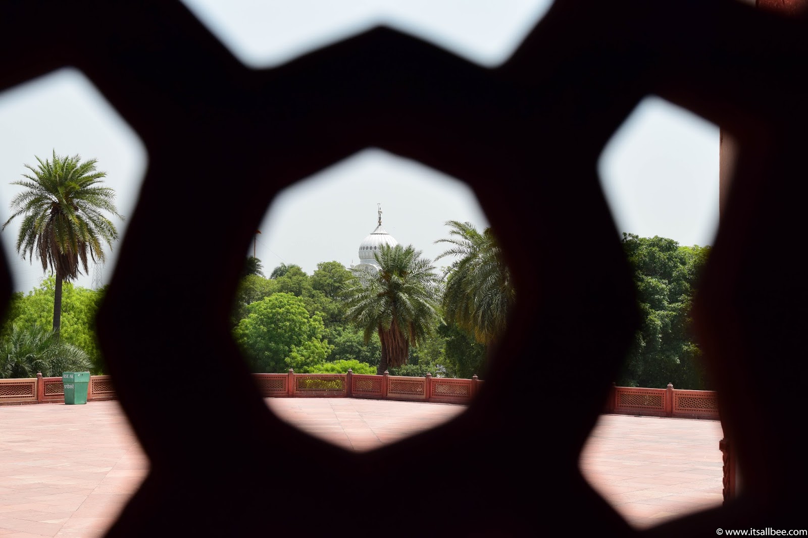Humayun's Tomb In New Delhi - India. Photo by Bianca -www.itsallbee.com Humayun's Tomb In New Delhi - India. Photo by Bianca -www.itsallbee.com