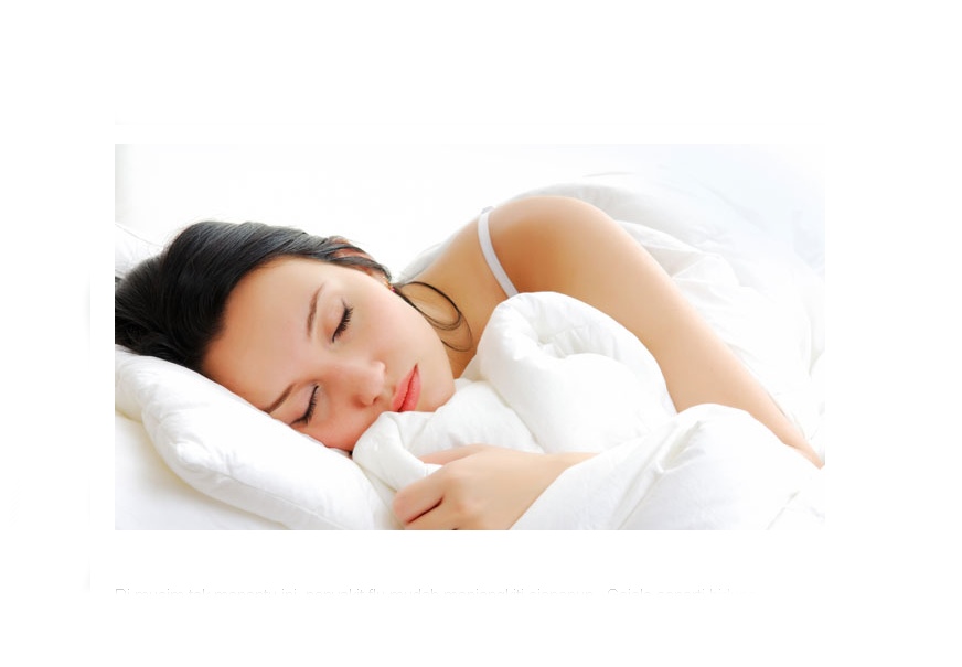 Девчонки на подушках в траве. Матрас mildex expert therapy, 160х200 см. Матрас для сна. Цветы на лужайке. Дневной сон.