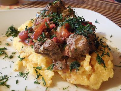 Ficatei la cuptor pe pat de mamaliga