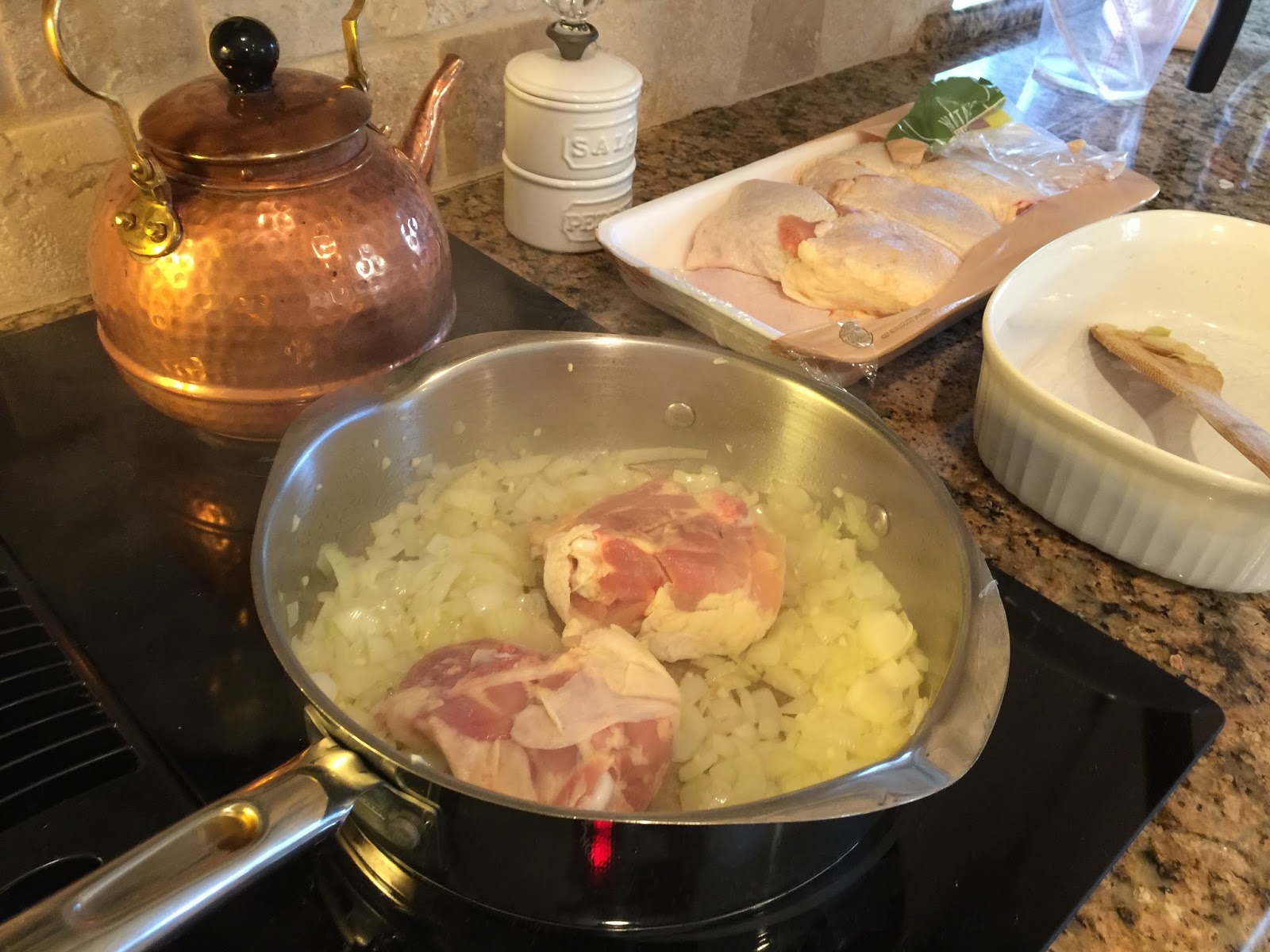 Momfessionals: Creamy Chicken and Noodles