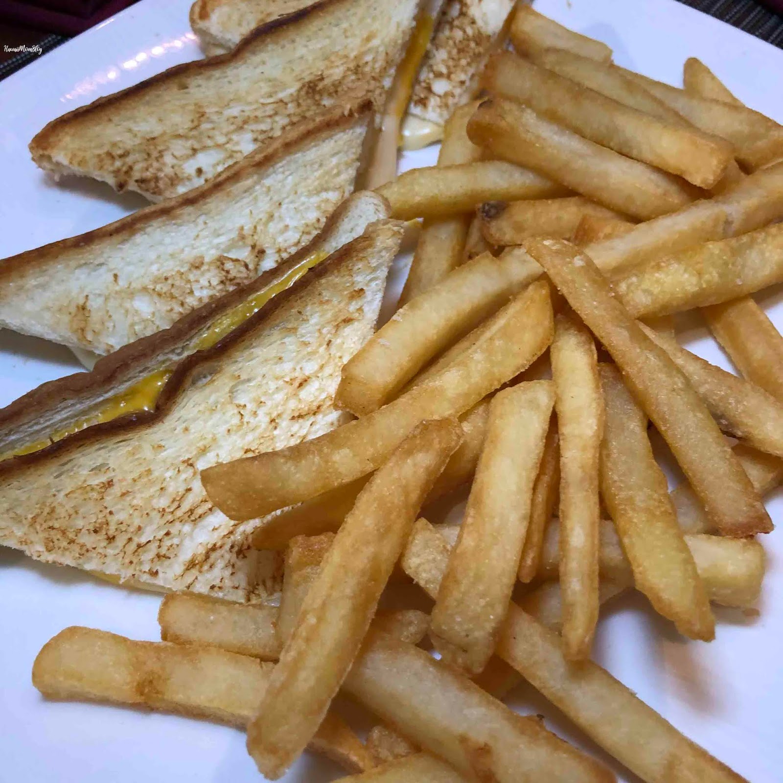 Hawaii Mom Blog Uncle's Fish Market & Grill Pearlridge