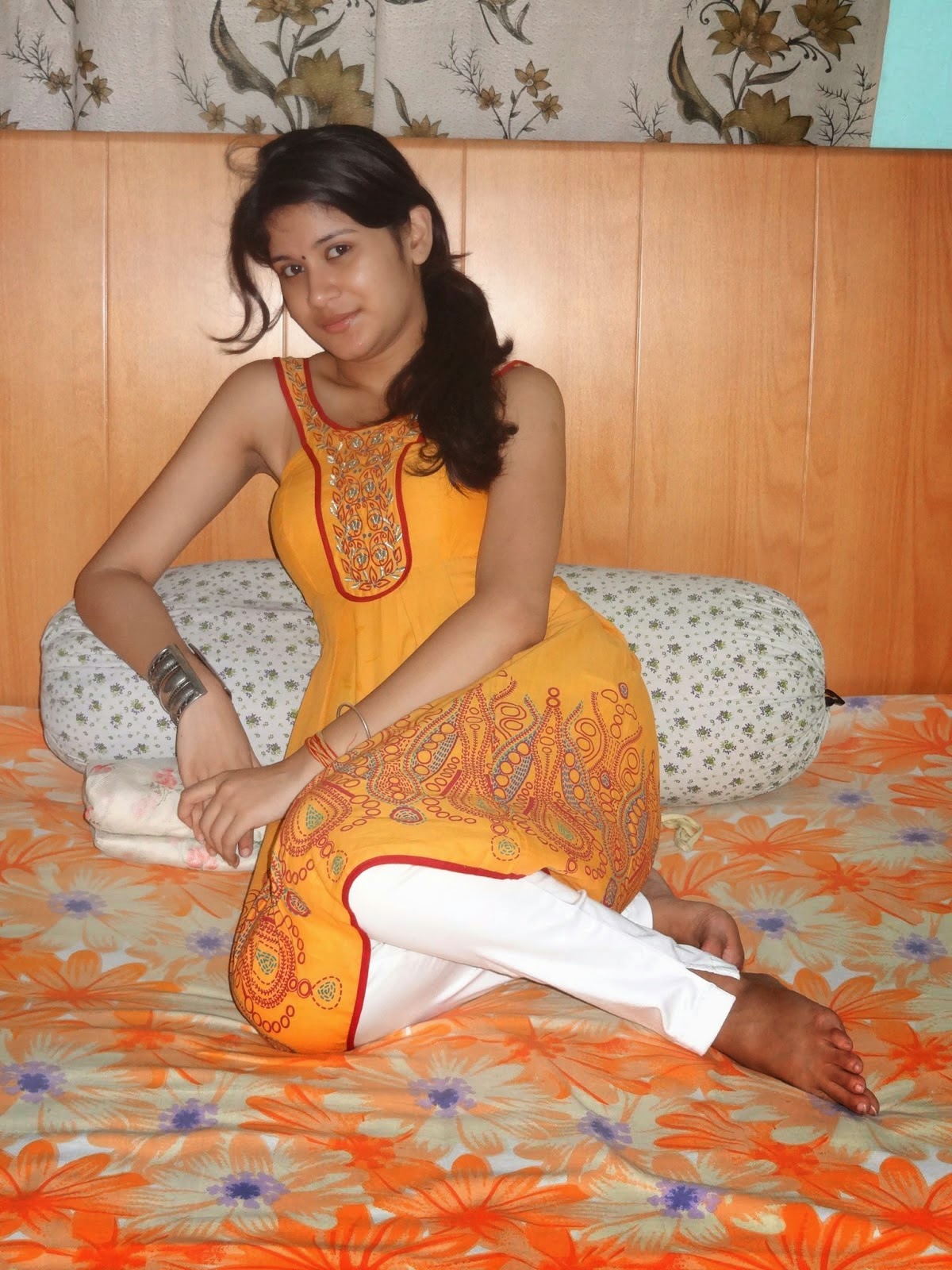Stunning Desi Indian Babes Revealing Private Sex Photos