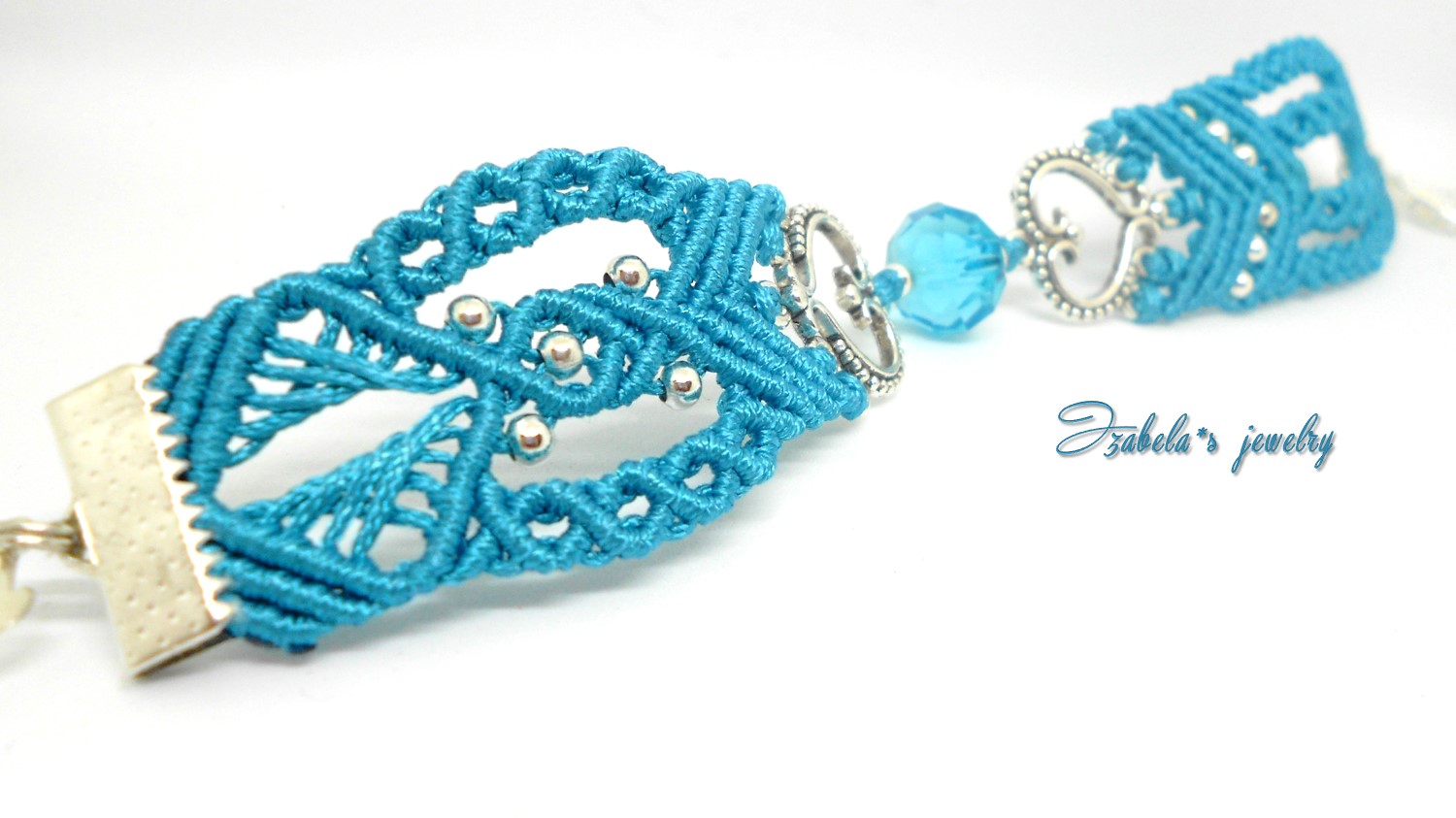 Macrame twin hearts bracelet / Izabela craftwork