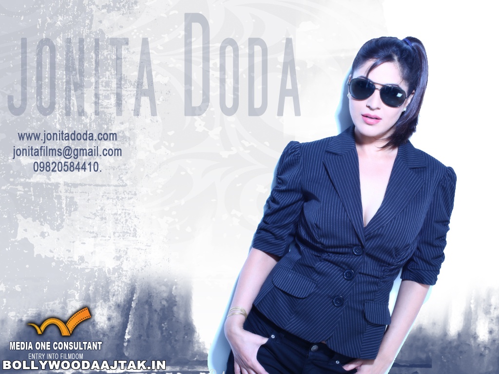  Jonita Doda Wallpaper1 - Actress Jonita Doda Wallpapers