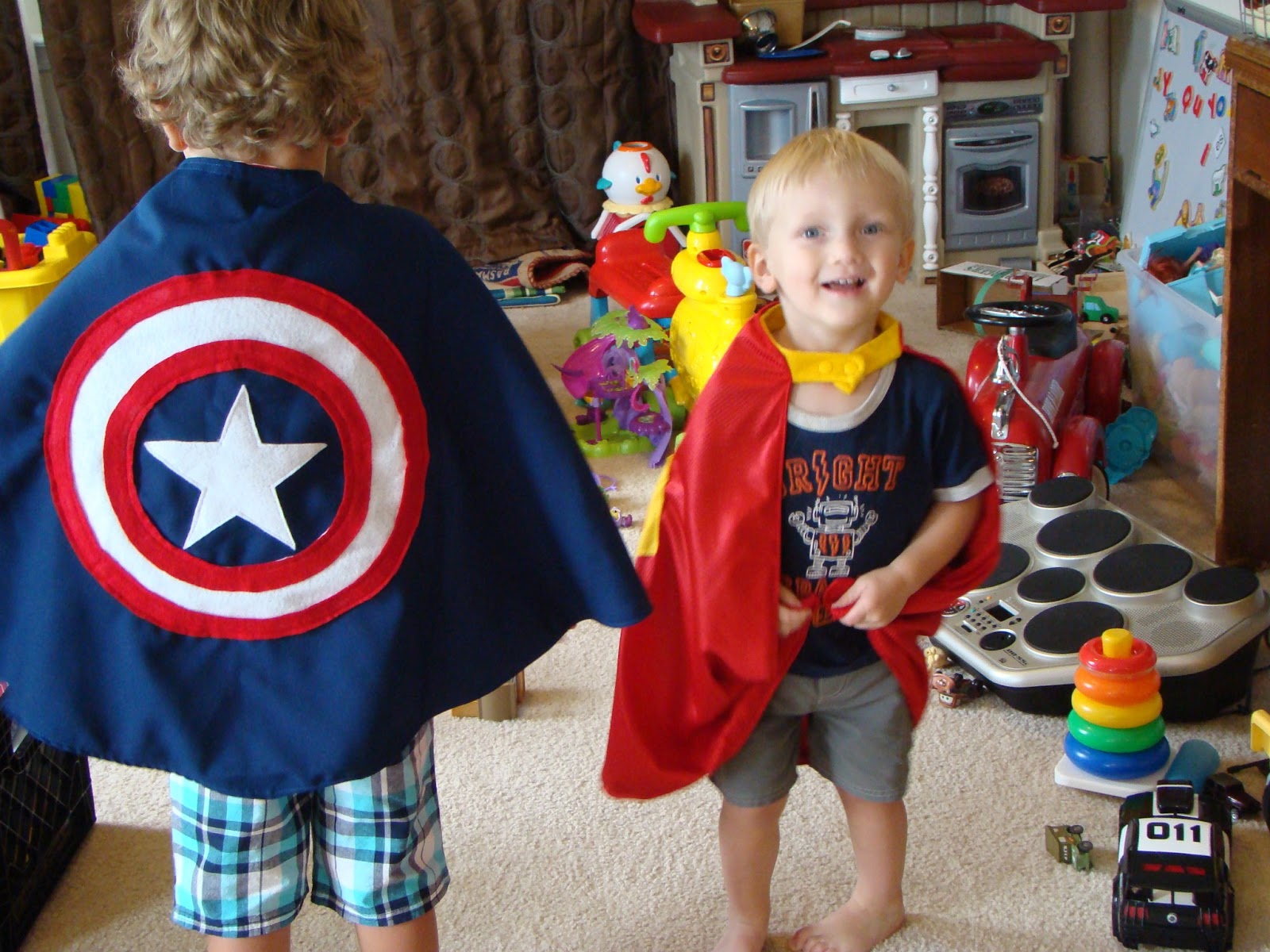 honeybeehive-superhero-capes