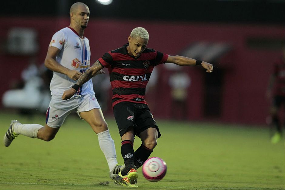 Vitória despacha Bahia de Feira e está na final do Baianão