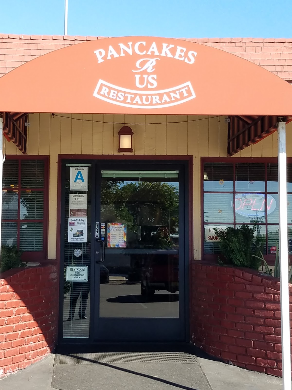 Eating Garey Avenue Pancakes R Us 2282 N Garey Ave Pomona, CA 91767