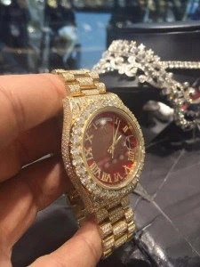 DAVIDO BOASTS ON TWITTER, SAYS MY WRISTWATCHES WILL BUY 20 CARS [PHOTO]