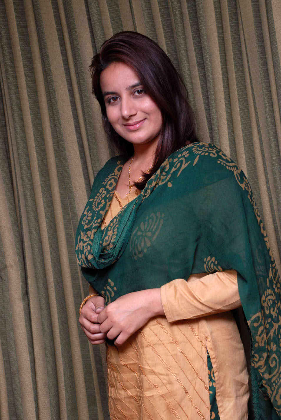 Pojagandhi Nude Images Com - Actress Pooja Gandhi Stills - 6 Pics