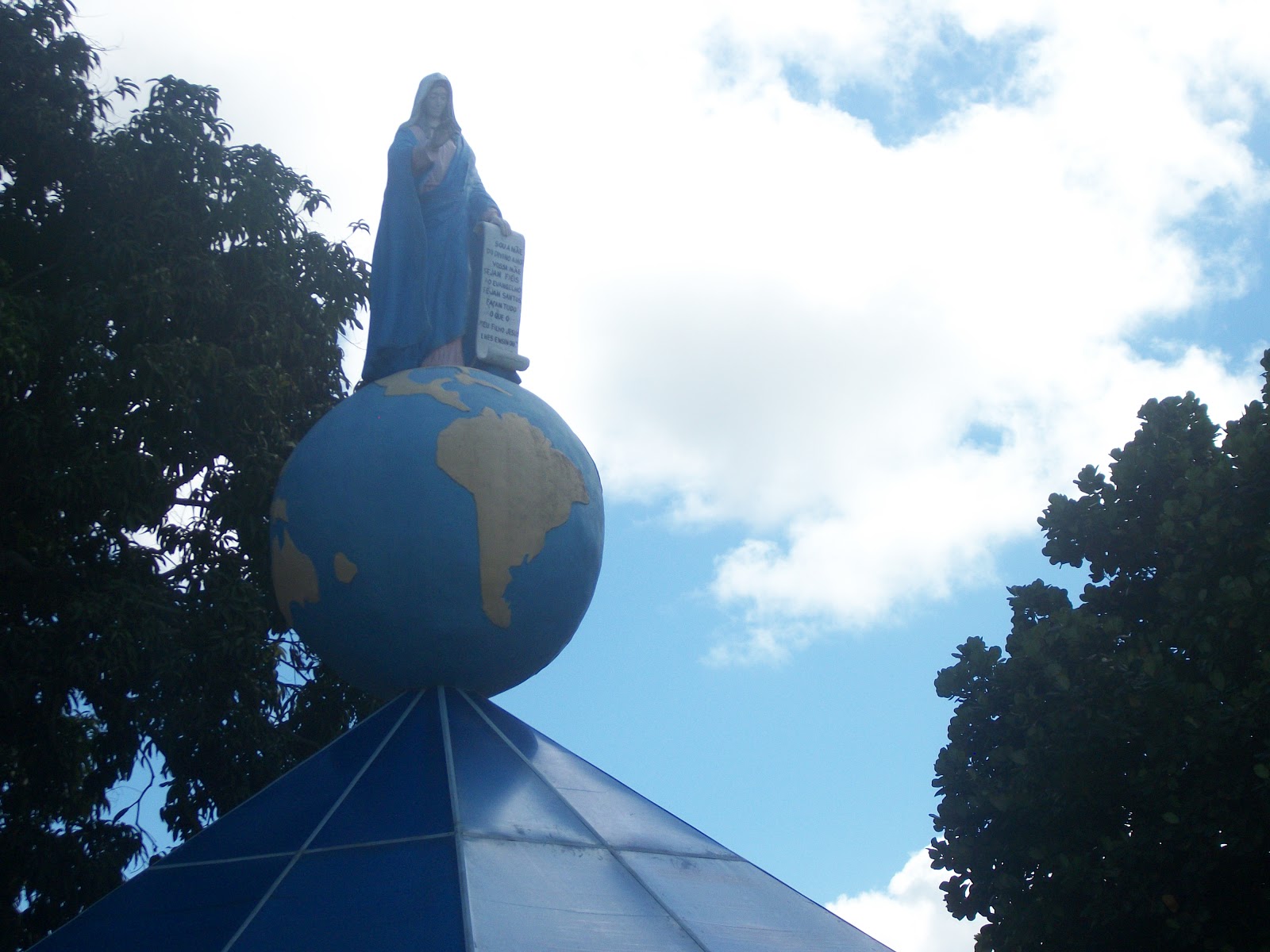 Grupo da visita a comunidade Servos de Maria