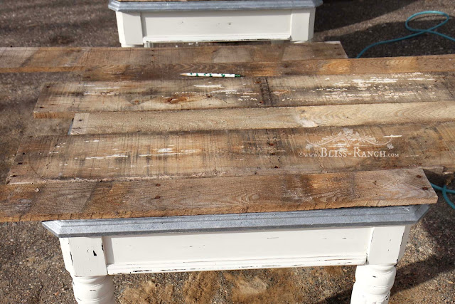 Pallet Topped Coffee Table, Bliss-Ranch.com