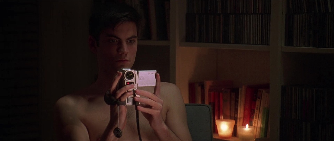 Wes Bentley nude in American Beauty.