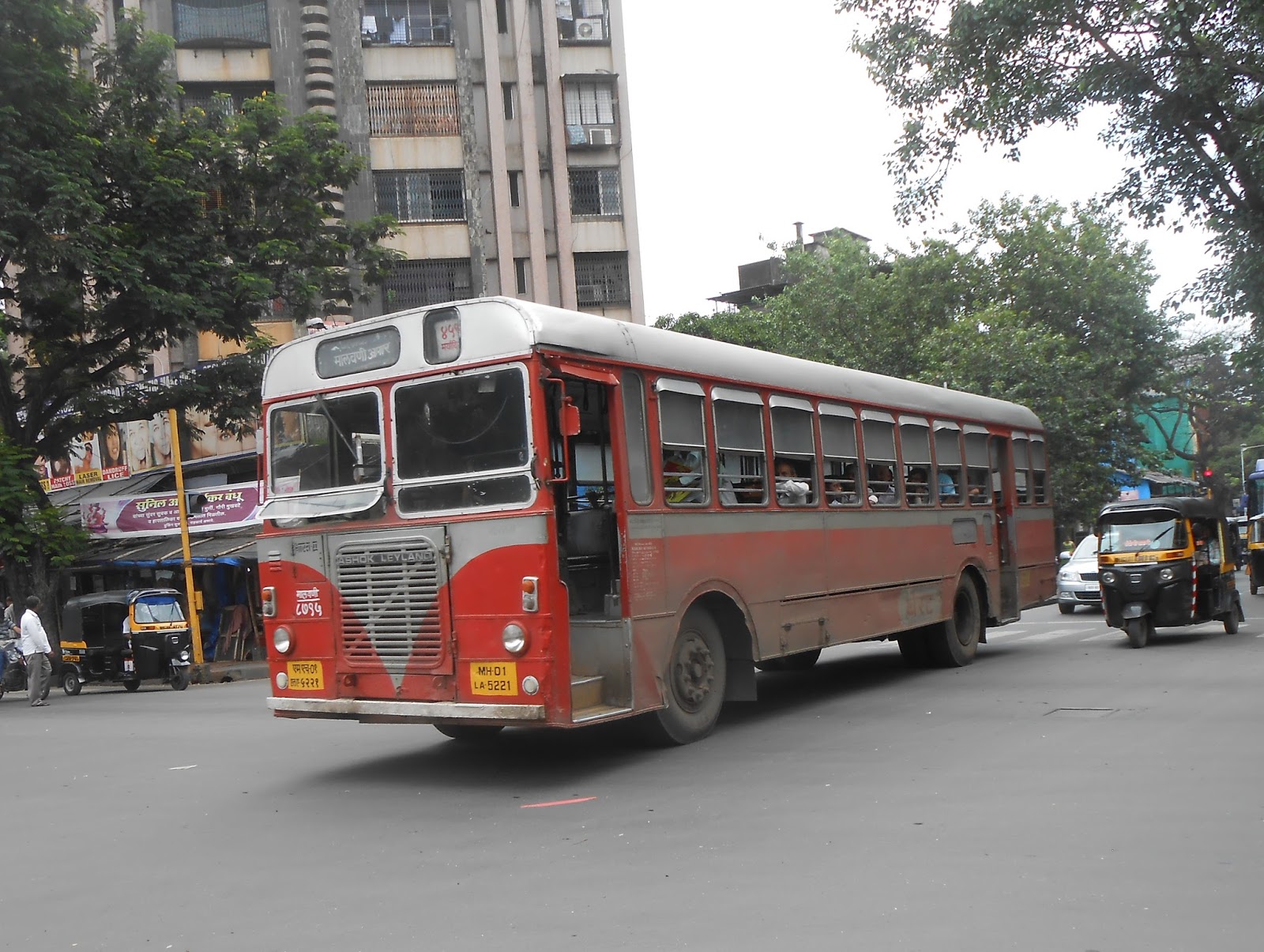 India's Transportation 459ltd of Malvani Depot on Mulund Station West