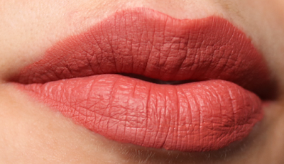  Kat Von D Everlasting Liquid Lipstick in Lolita II review swatches