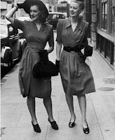 Resultado de imagem para mulher anos 40