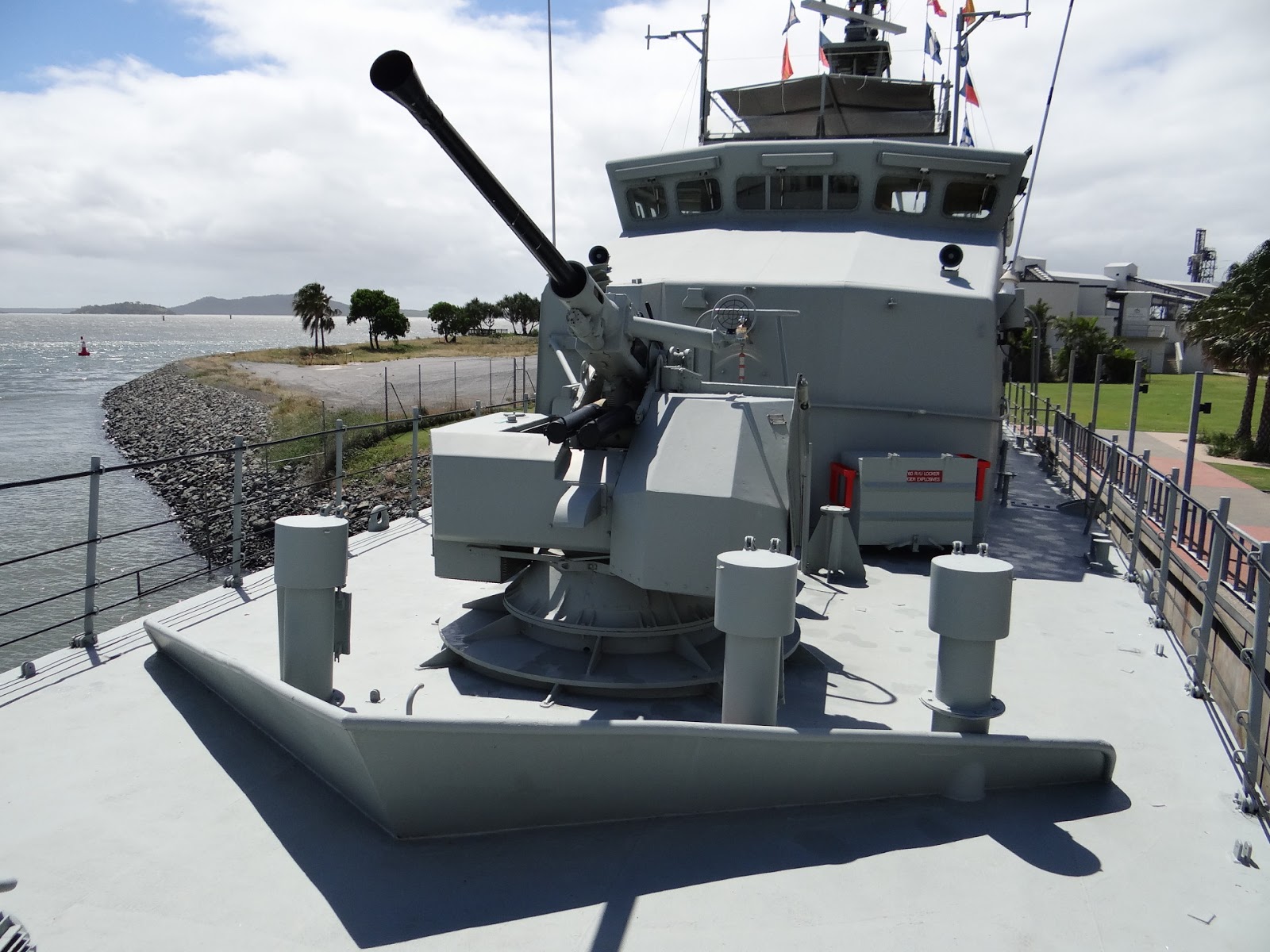 Air Queensland.blogspot Onboard tour Fremantle class patrol boat