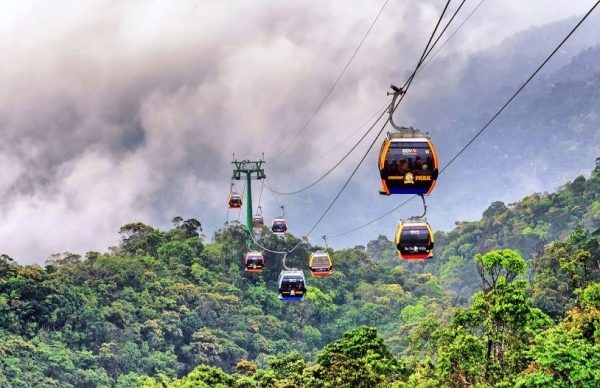 Take the Cable Car to Truc Lam Pagoda