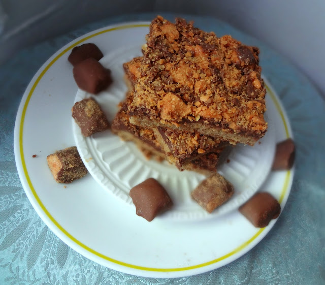 Butterfinger Fudge Cookie Bars