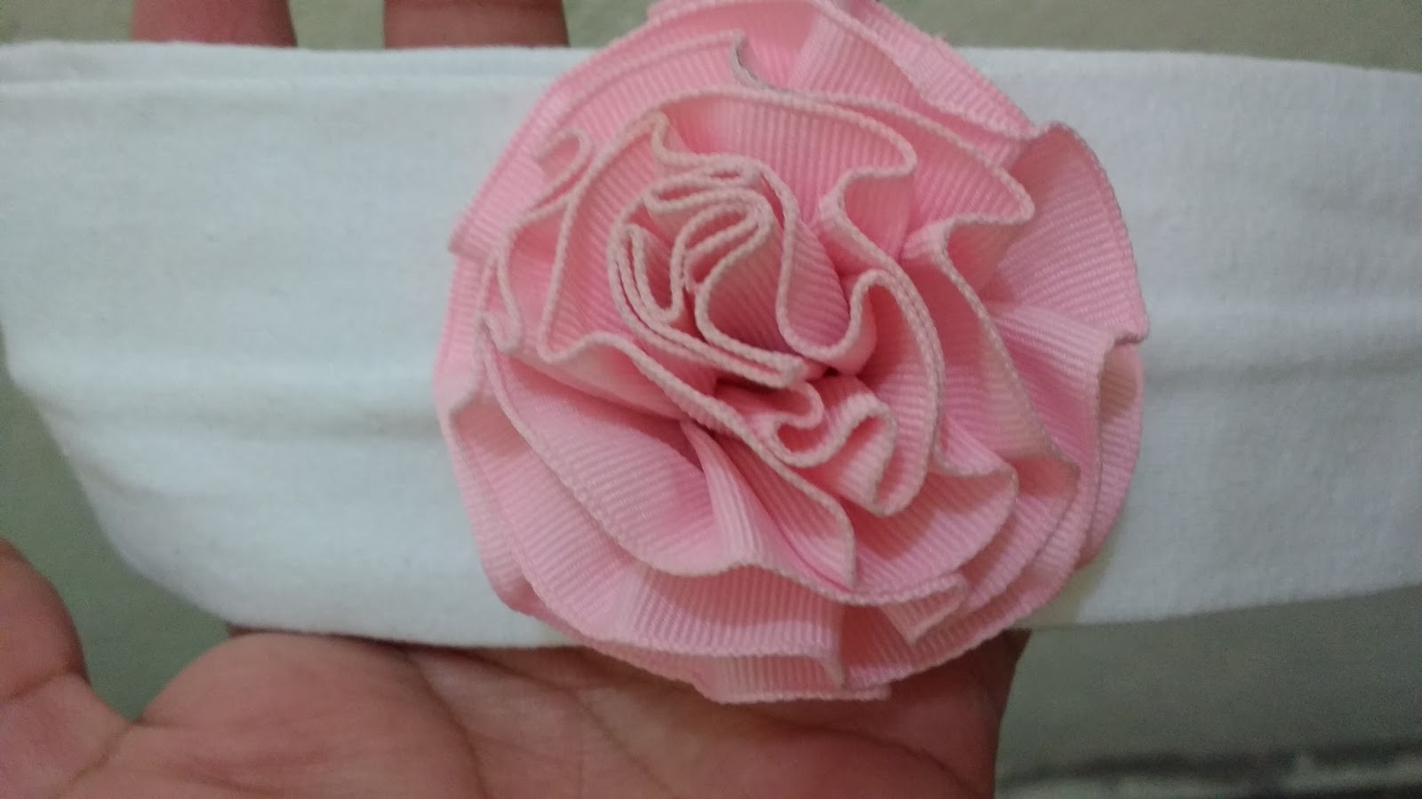 Bordado de liston flores armadas Estrella y Lalis….. de todo un poco: Rosas o flores de listón