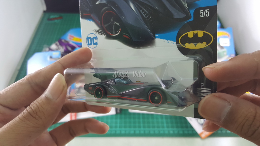 hot wheels batmobile super treasure hunt