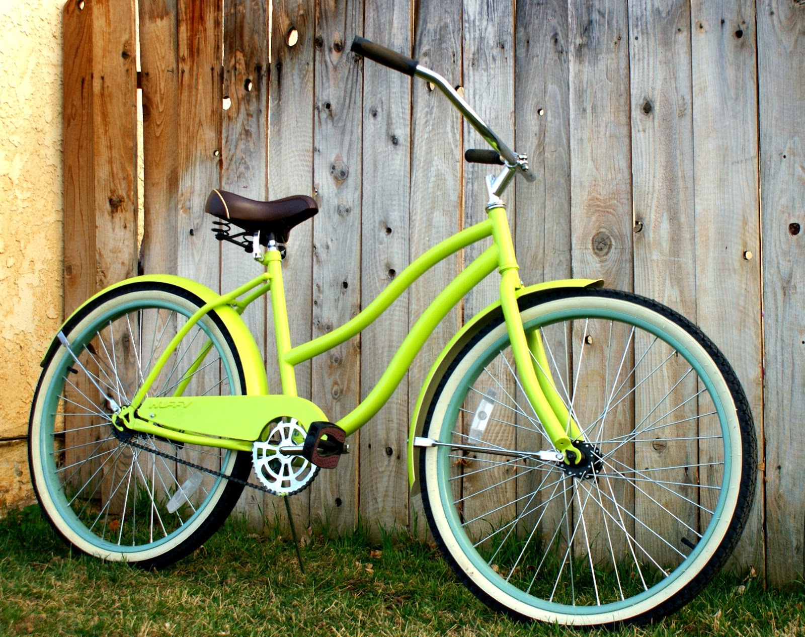 green bike paint