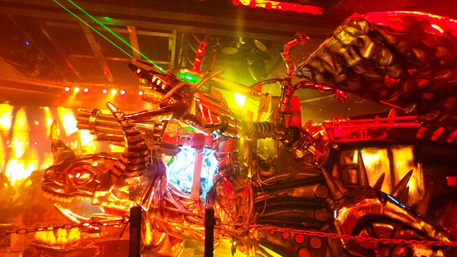 the robot restaurant