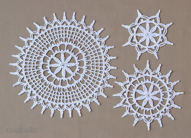 Shabby decoration for Christmas, 3 crochet doilies in 1 pattern by Anabelia Craft Design