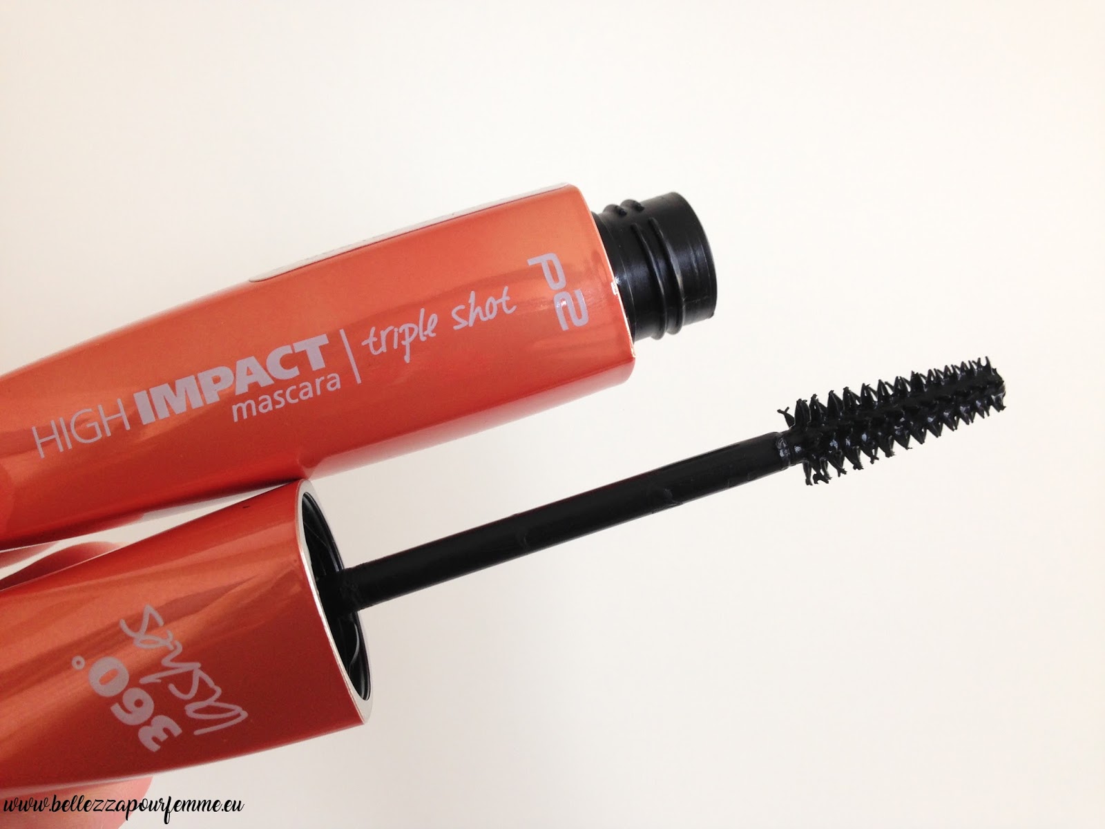 HIGH IMPACT TRIPLE SHOT MASCARA - p2 cosmetics