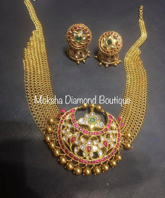 Mesh Necklaces with Kundan Pendants