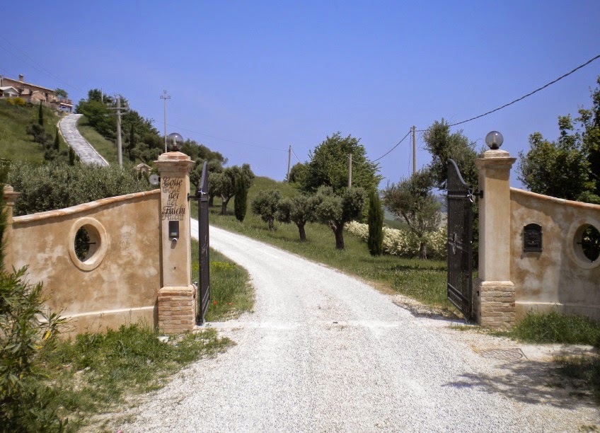 Vini di confine Ristorante Colle dei Falchi a Fermo