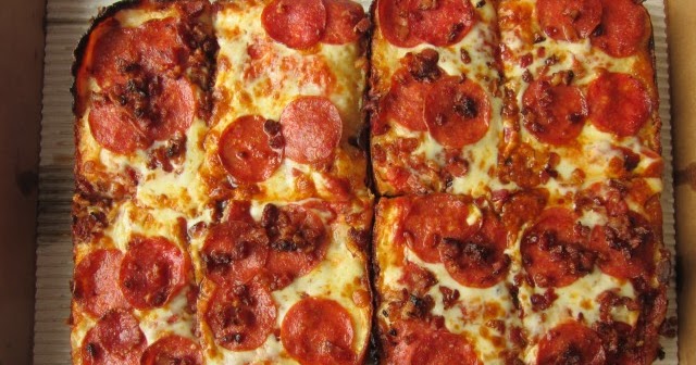 Review Little Caesars Bacon Wrapped Crust Deep Dish Pizza Brand Eating