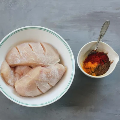 marinating-chicken