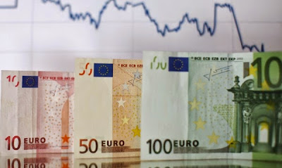 Страните от еврозоната твърдо възнамеряват да задържат Гърция във валутния съюз, увери премиерът на Люксембург и председател на Еврогрупата Жан-Клод Юнкер