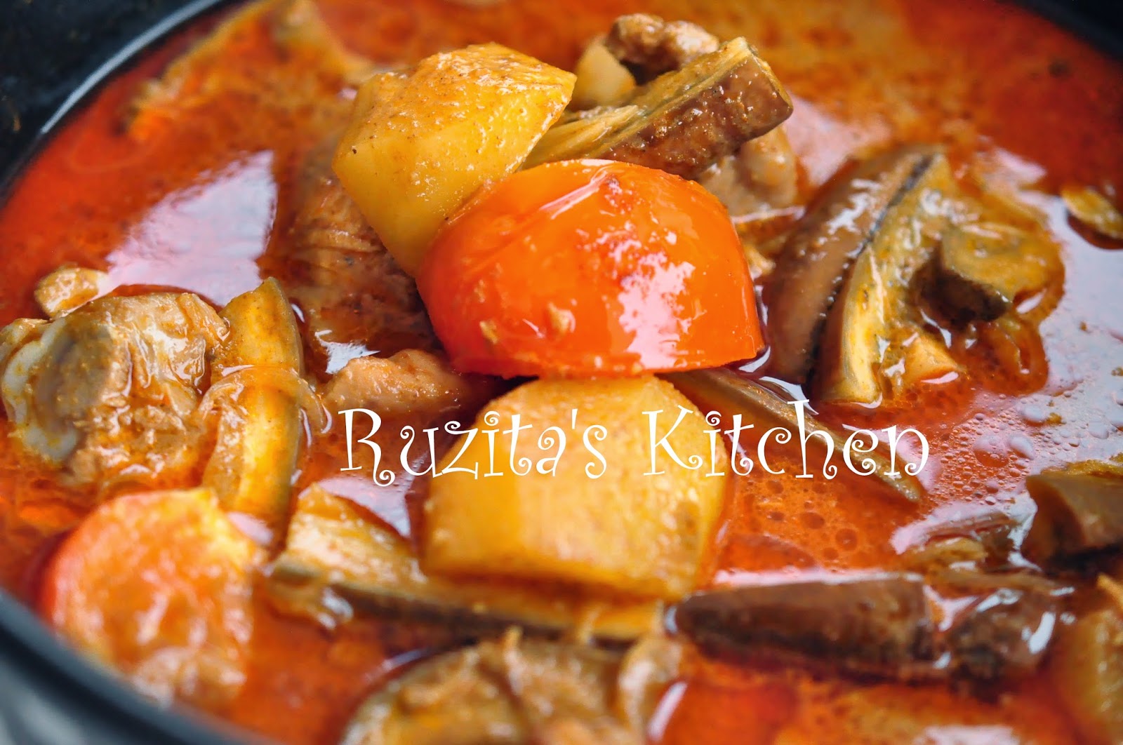 Ruzita's Kitchen: KARI AYAM BERSAMA TERUNG