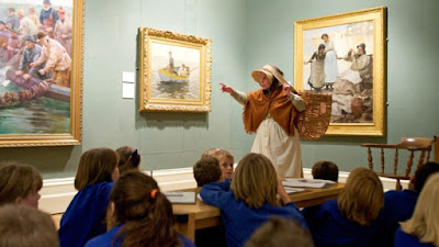 Kids workshops in art gallery
