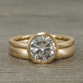 moissanite gold wedding ring set