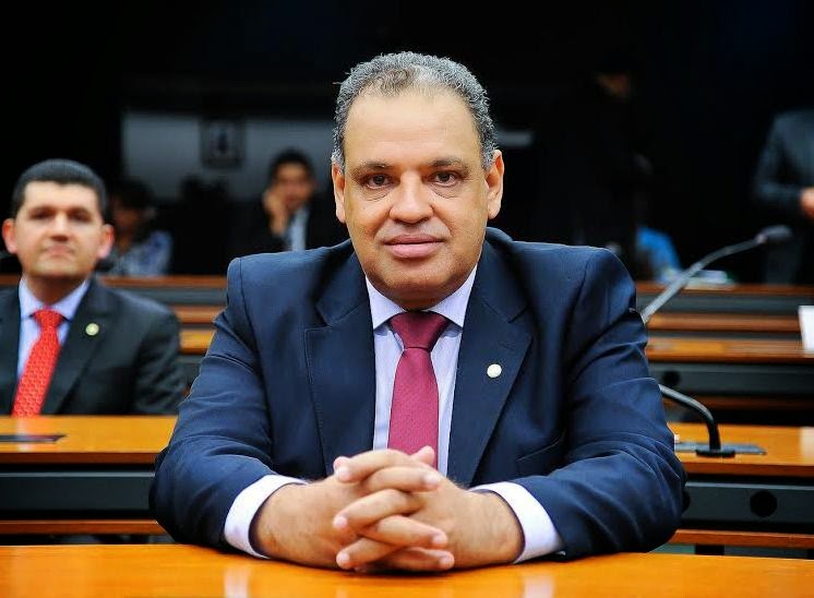 Liderança 10 Roberto Alves quer aumentar o efetivo de agentes e