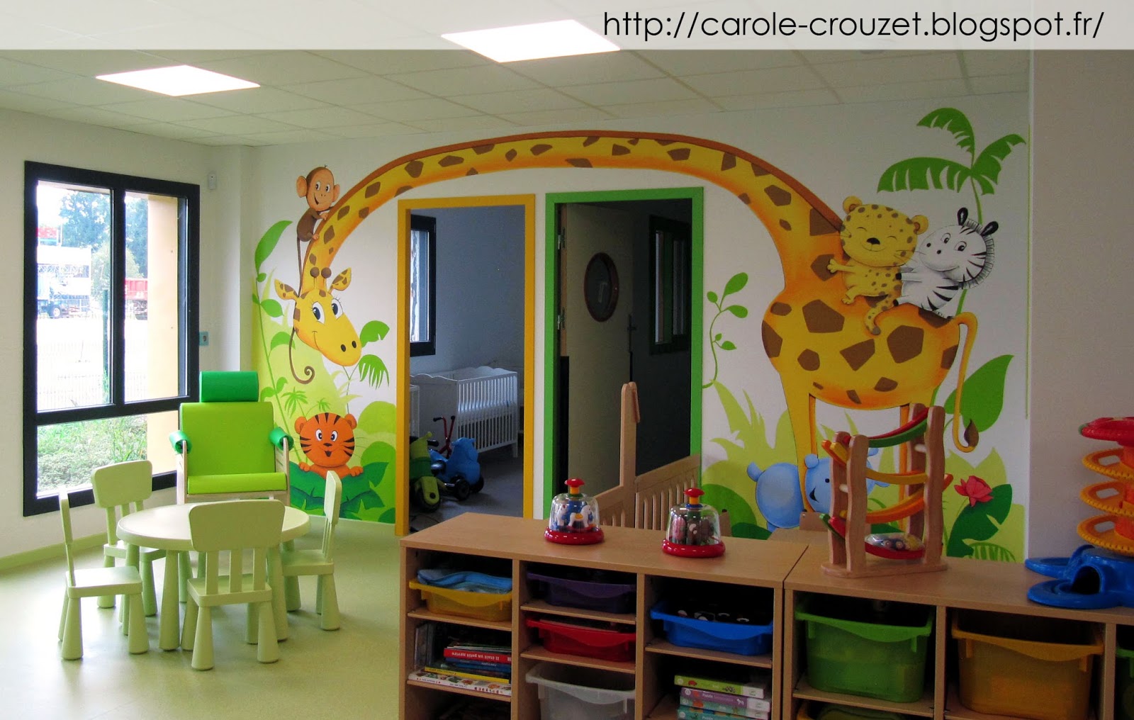 Décors sur murs pour micro-crèches thème "Jungle"